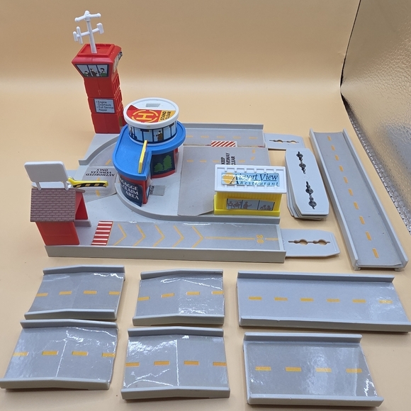 Micro Machines Other - 1991 Micro Machines Hiways & Byways Airport Plaza Playset Vintage